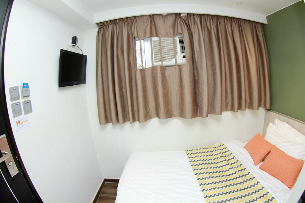 Move Inn Hong Kong Bagian luar foto