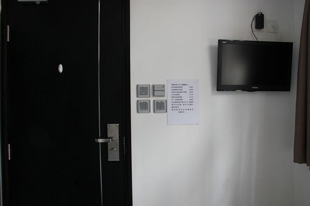 Move Inn Hong Kong Bagian luar foto